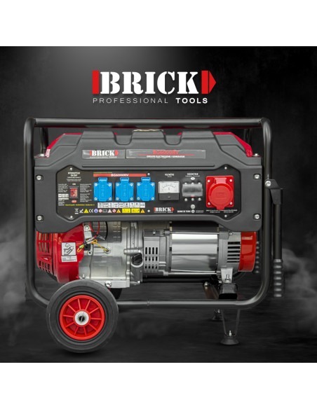 Groupe électrogène max 6000W avec roues et prise triphasée -