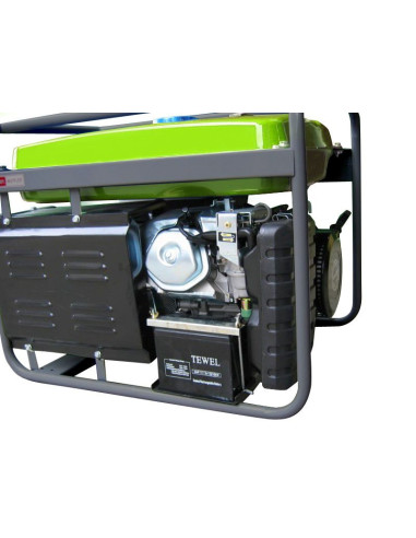 Groupe électrogène essence 7.0 kVA 1x 400V 1x...